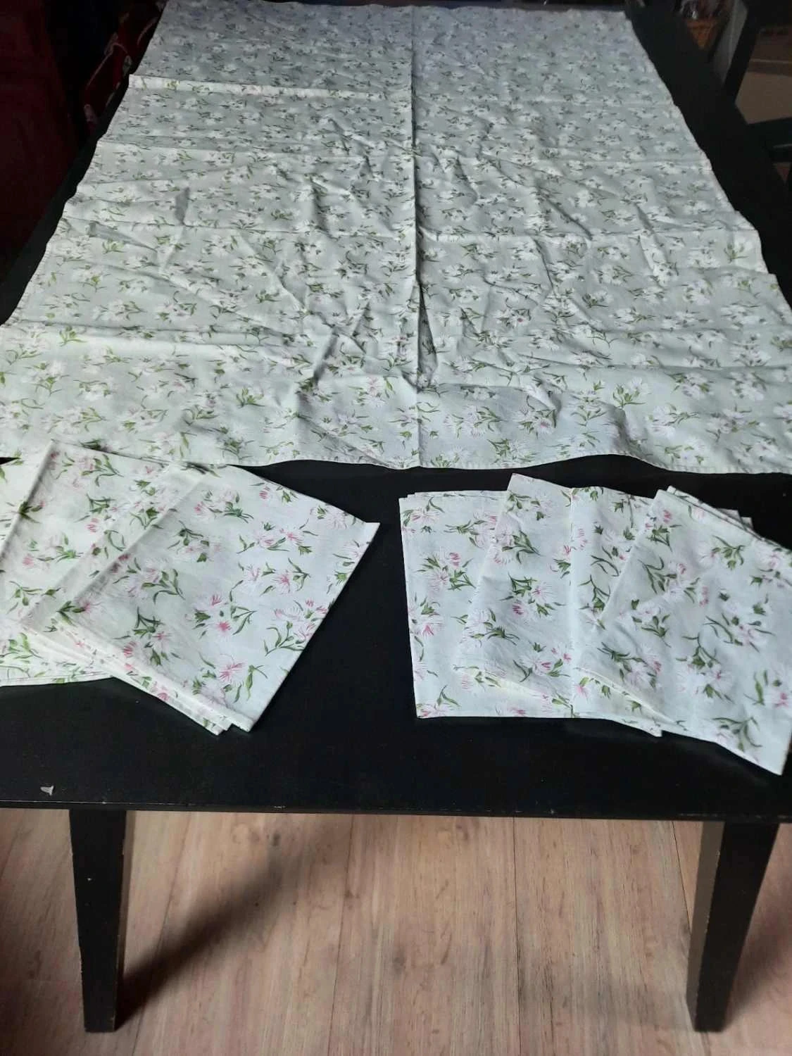 🥀Pequeña mantelería nueva de algodón y sus 9 servilletas. Fait Main. – photo 5